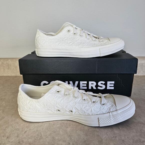 Converse Women's CTAS Lace Oxfords Size 9 Egret A13515F NWT - Picture 1 of 6